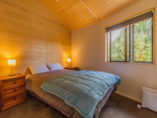 The Snowglobe - Ohakune Modern Yurt Style Chalet