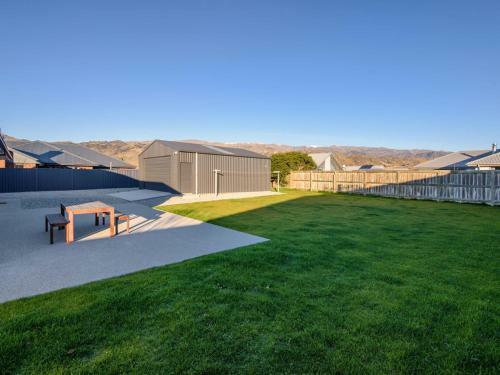 Pisa Oasis - Cromwell Holiday Home