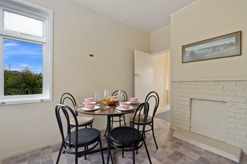 Kawarau Bach Views - Cromwell Holiday Home