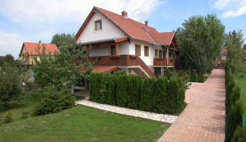 Apartamento R�ka Vend�gh�z