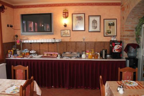 Rozmann Family Panzi� & Apartmanhaz