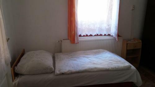 Hostal Z�ch Kl�ra Utcai Apartman