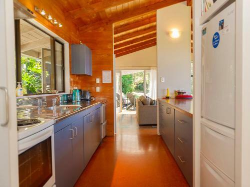 Hahei Hideaway - Hahei Holiday Home