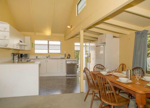 The Pa Pad - Hahei Holiday Home