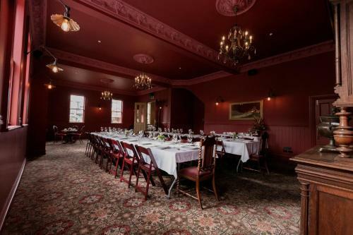 The Royal Hotel Featherston - Boutique Hotel