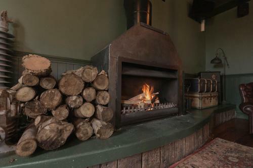 The Royal Hotel Featherston - Boutique Hotel