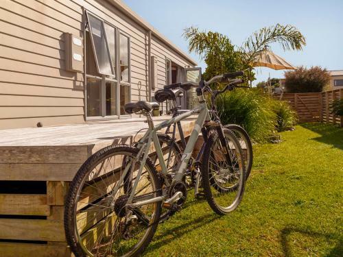 Modpod On The Tee - Matarangi Holiday Home