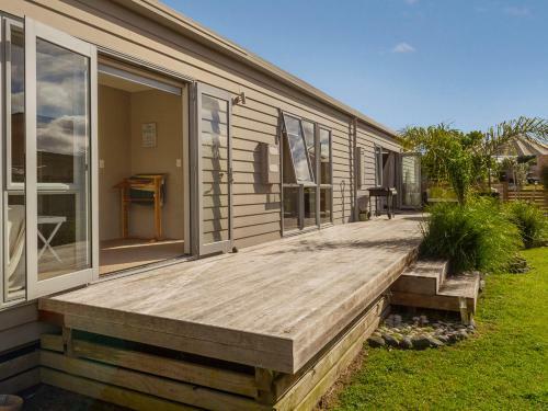 Modpod On The Tee - Matarangi Holiday Home