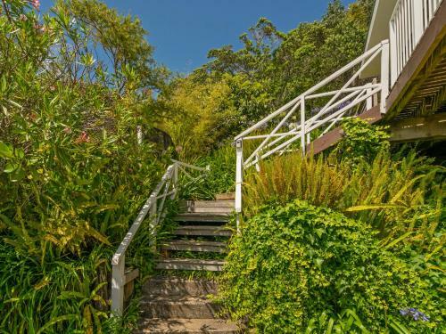 Double The Beach - Opito Bay Holiday Home