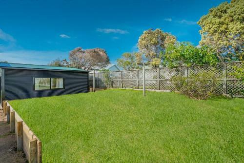 Octagon Outlook - Matarangi Holiday Home