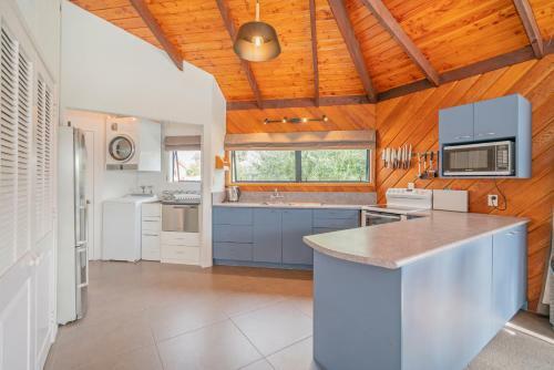 Octagon Outlook - Matarangi Holiday Home
