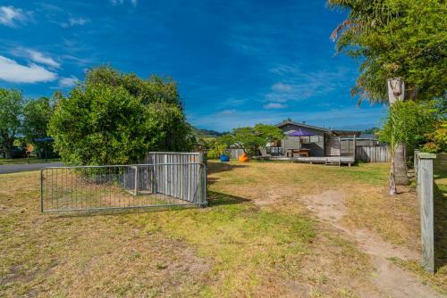Oyster's Pearl - Cooks Beach Holiday Home