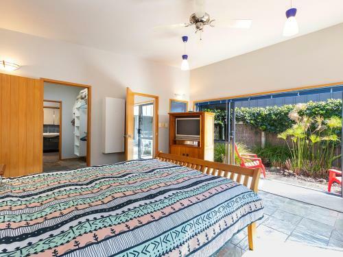 Golden Sands - Omaha Holiday Home