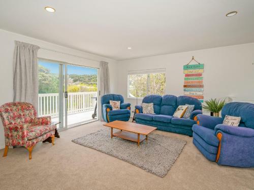 Recharge On Riverview - Cooks Beach Holiday Home