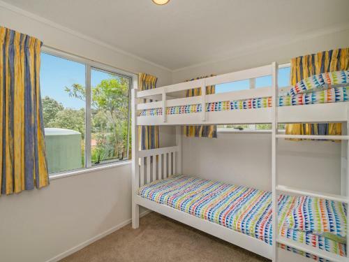 Recharge On Riverview - Cooks Beach Holiday Home