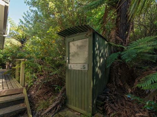 Tranquil Tarawera - Lake Tarawera Holiday Home