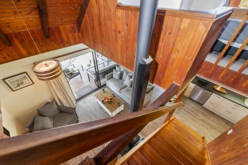 Splendour On Spencer - Lake Tarawera Holiday Home