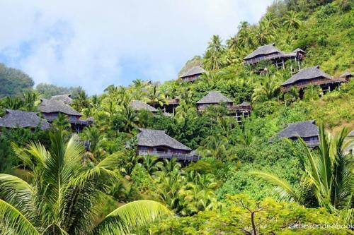 Luxurious Tropical Moorea Villa