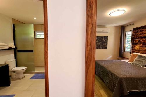Hiva House
