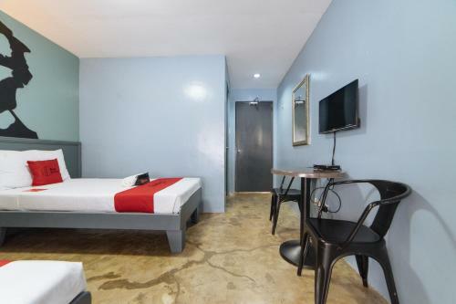 Hotel Reddoorz Plus @ Altaroca Antipolo