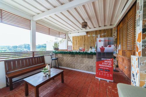 Hotel Reddoorz Plus @ Altaroca Antipolo