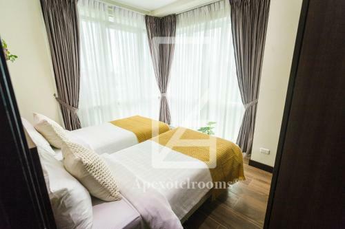 Amazing Apartment Posh Ayala Best Secure Spacious