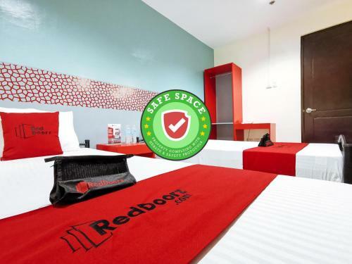 Hotel Reddoorz Plus Near Ateneo de Davao