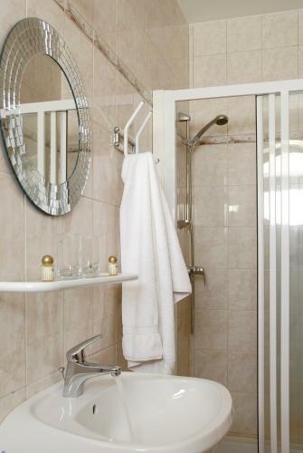 Hostal Nautilus �tterem �s Panzi�