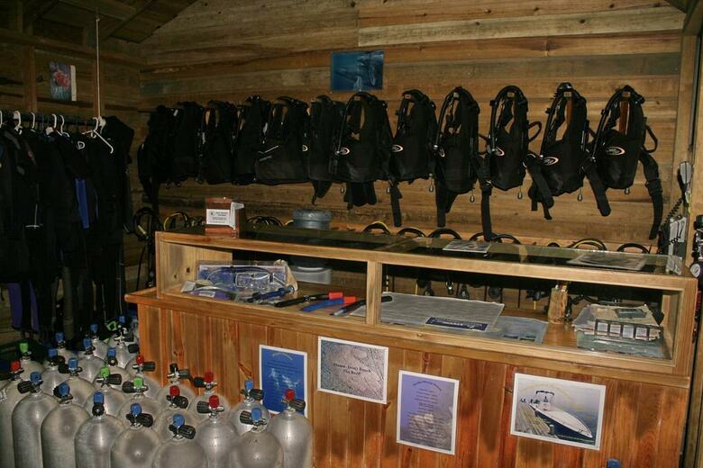 Hotel Las Rocas Resort And Dive Center