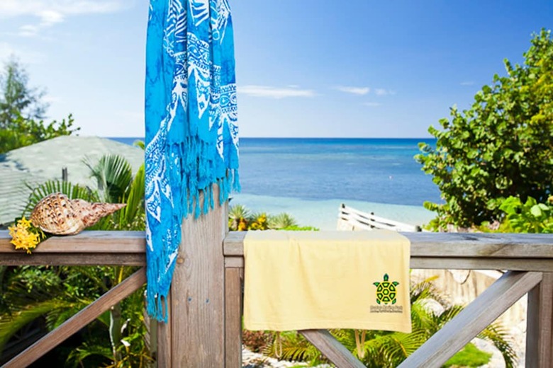 Hotel Las Rocas Resort And Dive Center