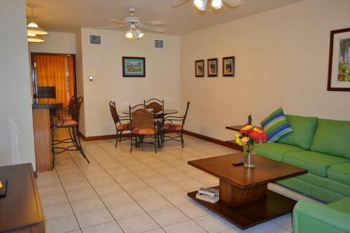 Hotel Mayan Princess Beach & Dive Resort
