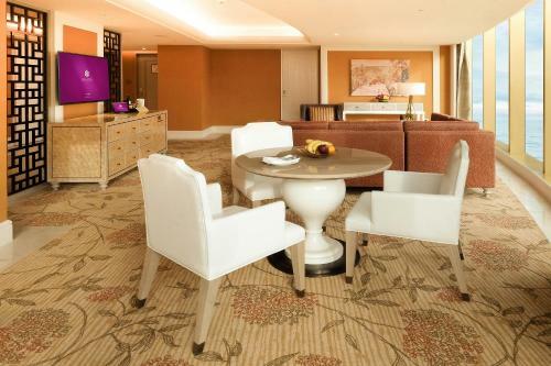Hotel Okada Manila (staycation Approved)