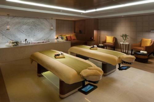 Hotel Okada Manila (staycation Approved)