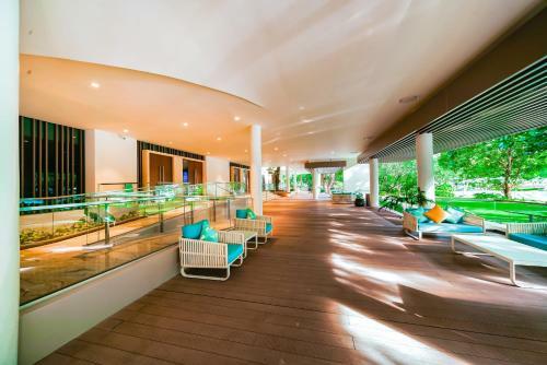 Hotel Tambuli Seaside Resort And Spa