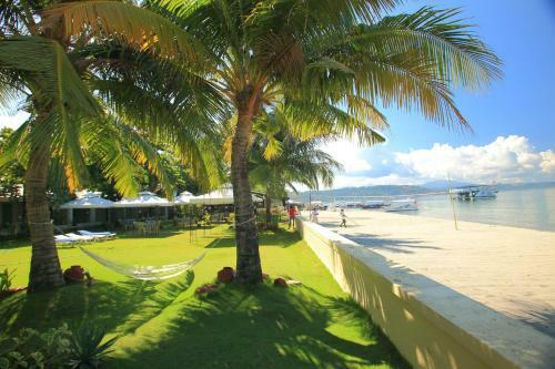 Hotel Wild Orchid Beach Resort