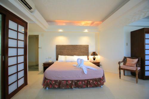 Hotel Wild Orchid Beach Resort