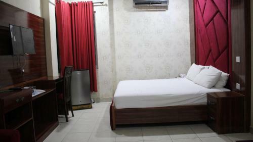 Hotel Comfort Inn (r)