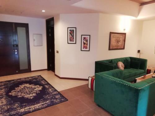 Silver Oaks Luxury Apartments