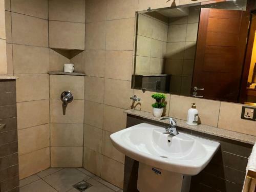 Silver Oaks Luxury Apartments