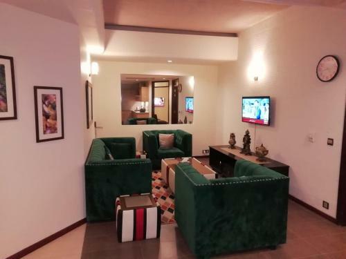 Silver Oaks Luxury Apartments