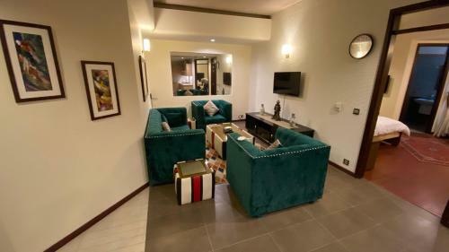 Silver Oaks Luxury Apartments