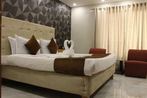 Lawrence Luxury Apartments Lahore