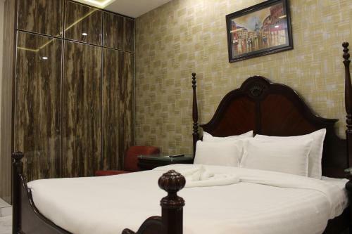 Lawrence Luxury Apartments Lahore