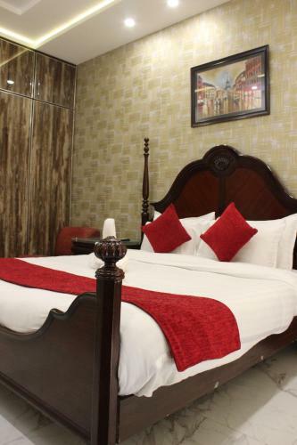 Lawrence Luxury Apartments Lahore