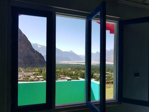 Hotel Mountain Lodge Skardu