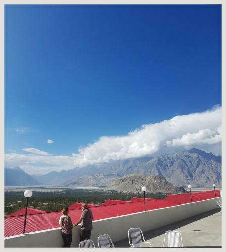 Hotel Mountain Lodge Skardu