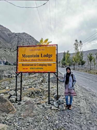 Hotel Mountain Lodge Skardu