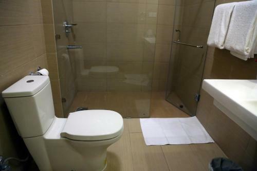 Hostal Butterfly Guest House Phase 7 Bahria Town