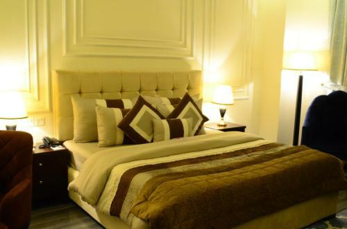 Belmorris Hotels & Resorts