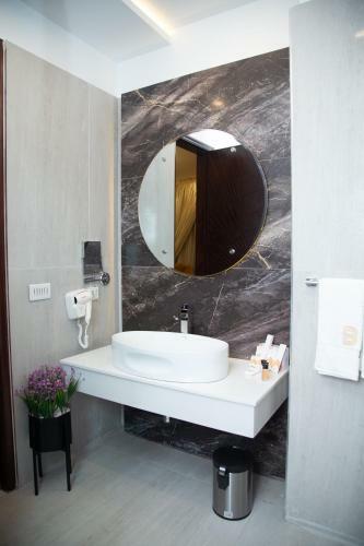Belmorris Hotels & Resorts